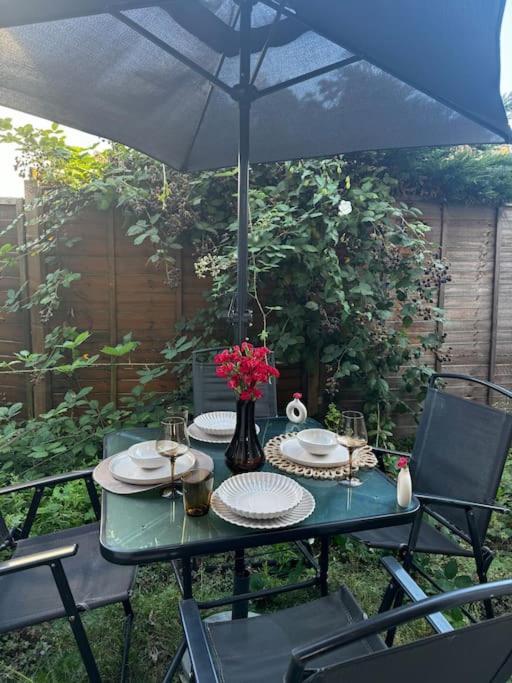 Entire 1bed Stratford Westfield London