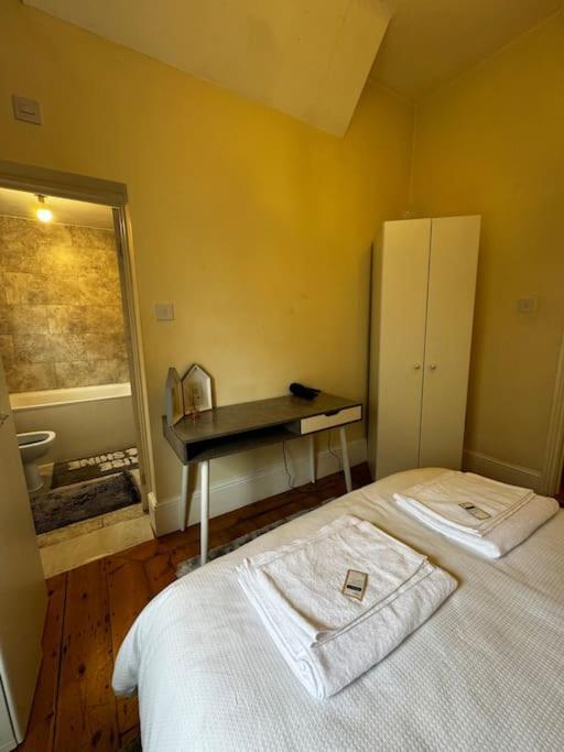Entire 1bed Stratford Westfield Apartment